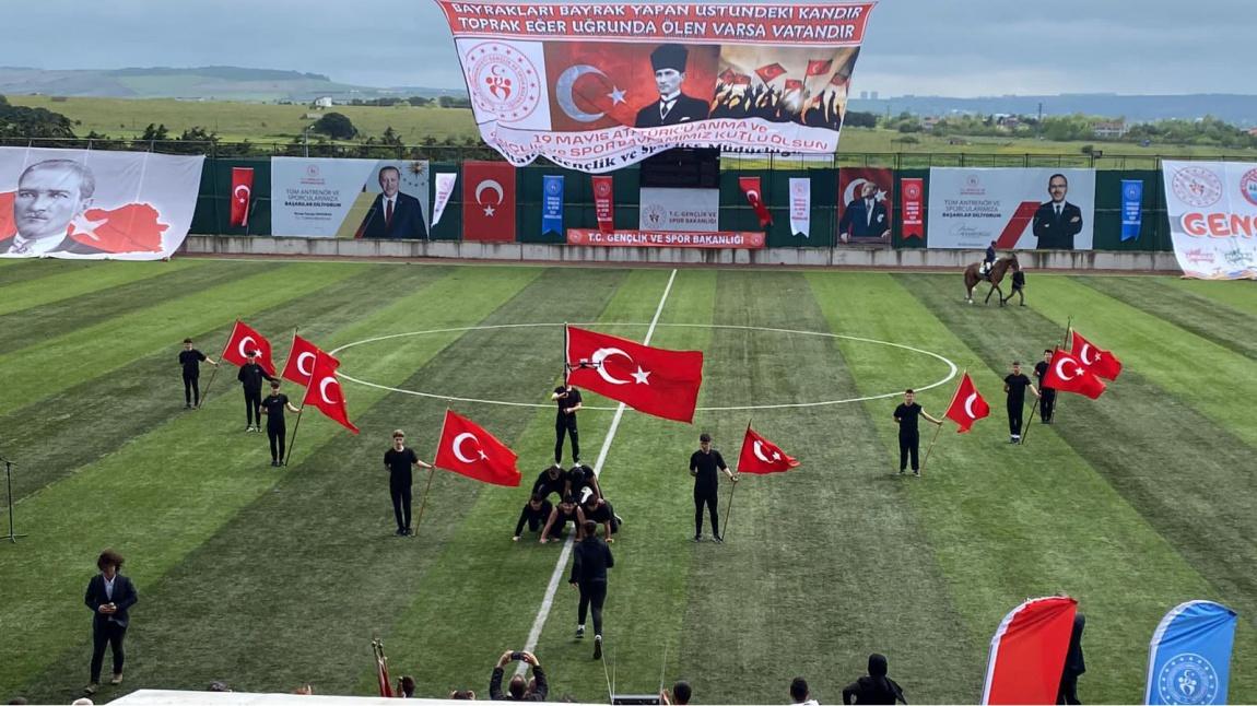 19 Mayıs Atatürk’ü Anma Gençlik ve Spor Bayramımızı coşkuyla kutladık.